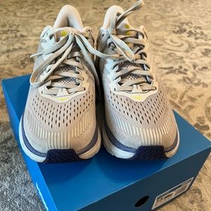 Hoka Clifton 7 size 7.5.  Worn a handful of times.